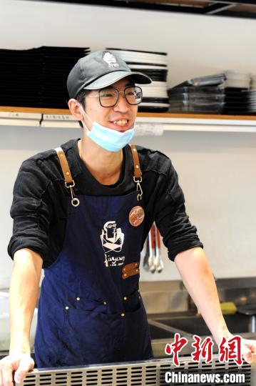 ��90���_��������ƽ�������� �z