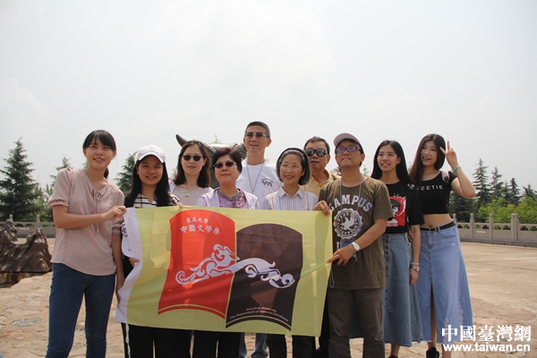 兩岸青年學生走進山西永濟古樓名剎 追尋中華文化 兩岸青年學生走進山西永濟古樓名剎 追尋中華文化