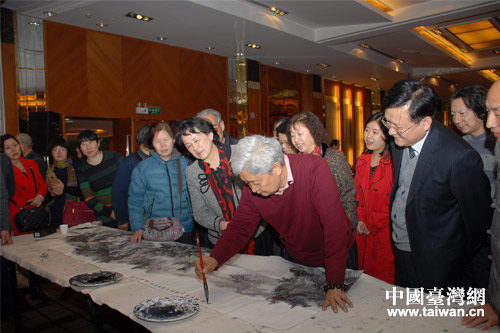 ���ʡ������(hu��)���w�񴨳�ϯ���λ��(d��ng)