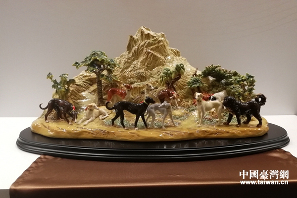 《十全十美 十駿犬擺飾》 《十全十美 十駿犬擺飾》