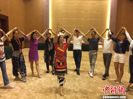 �_�����߽̌W�_���������S����赸���������� �z