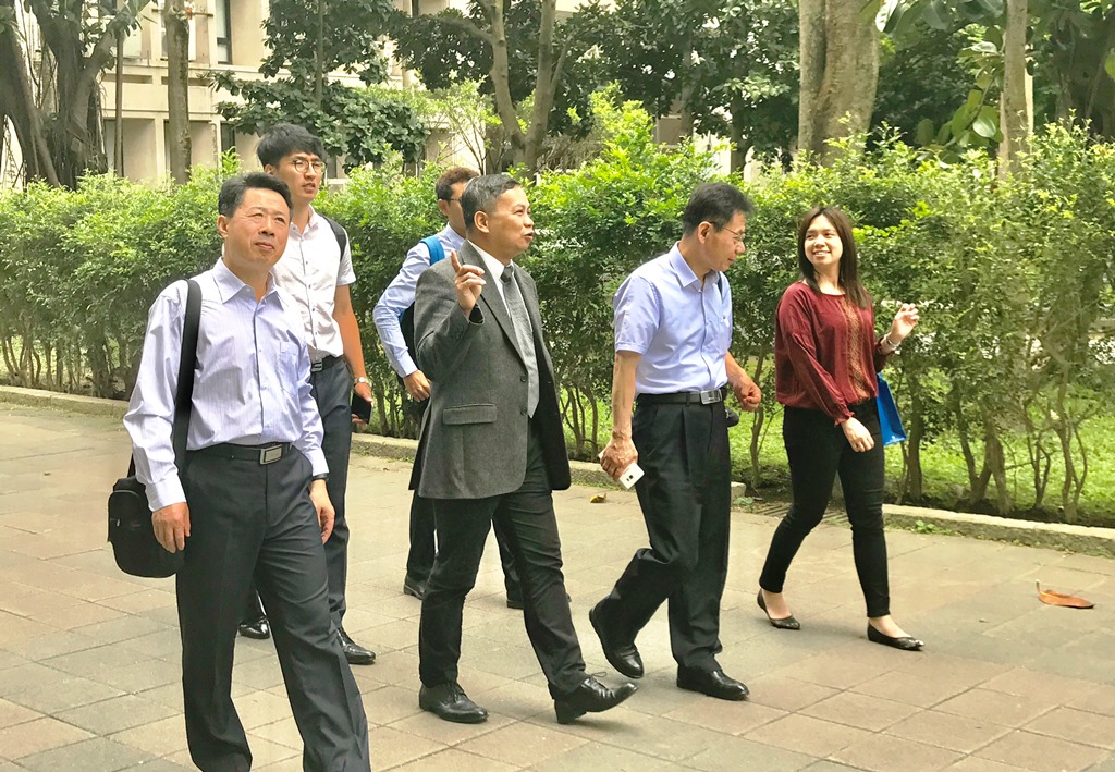 ��(j��)�ϴ�W(xu��)�M�F(tu��n)���_(t��i)����У�M(j��n)�ЌW(xu��)�ƽ��O(sh��)��(du��)�ӽ���