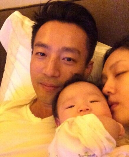 ��С������S��Ů���Ĝ�ܰ˲�g