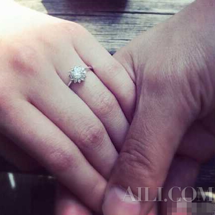 �����������������@�� ���{��ף����h������