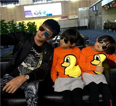 ����c��Ů���C(j��)��(ch��ng)��Ӱ ؐ���c���ú�(ji��n)ֱһģһ��