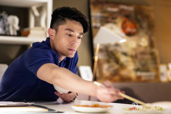 �����A����