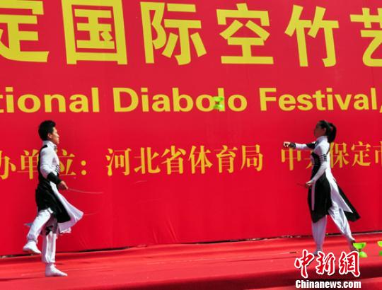 �ɰ���������ֱ�����Փ����9�q���ъZ��헴�