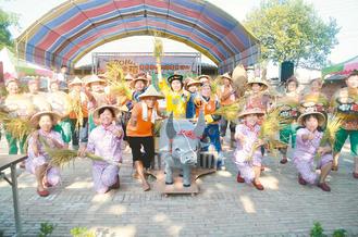 �_���r(n��ng)�����ո������ο͠����Ӱ���D��