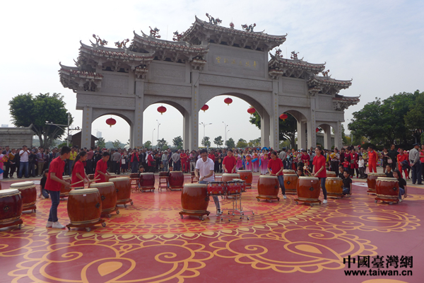 �Ę�����ϲӭ�ķ��e��