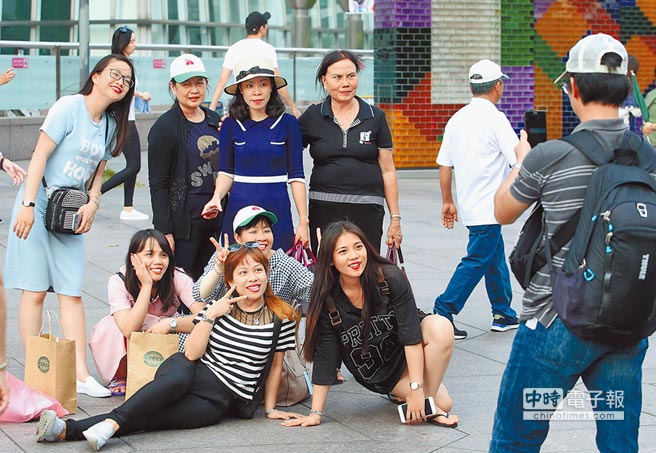 �S���ܴ���οͳ����λ�� �_���ΘIֻ�ܿ�������ˮ