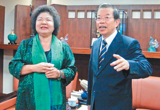 ���M(j��n)�h��ϵ֮�������(zh��n)�� �x�L͢����ꐾ�