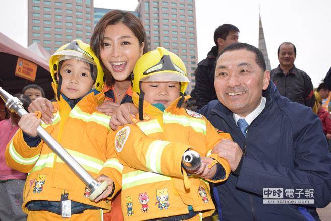 傳朱立倫"九成參選" 副市長(zhǎng)侯友宜布局接班(圖) 傳朱立倫"九成參選" 副市長(zhǎng)侯友宜布局接班(圖)