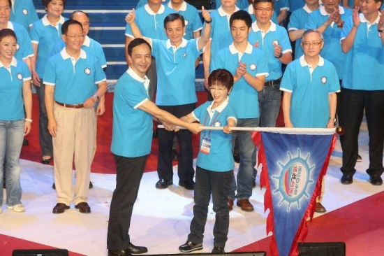 洪秀柱:在“九二共識”基礎上推動兩岸和平發展