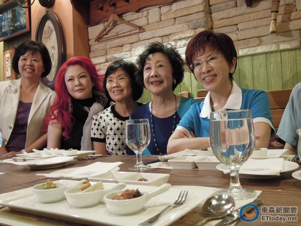 ���������ە��ᣨ�Ҷ����c�_��ˇ�Ľ���ʿ���M��ʽ����