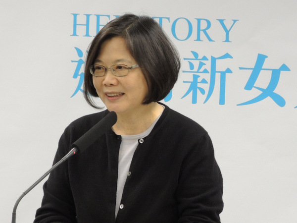 蔡英文:未來臺灣地區領導人前不需加“女”字 蔡英文:未來臺灣地區領導人前不需加“女”字