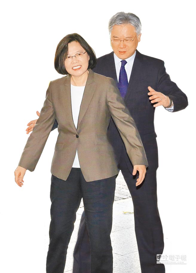 ��Ӣ�ģ���27�ո��ί�� ���󣬬F����ί�����ԣ��ң��Hӭ��ᘌ��ɰ��Pϵ���ģ�����ՄԒ����̽�ꡣ���DƬ��Դ���_�����Ї��r�󡷣�