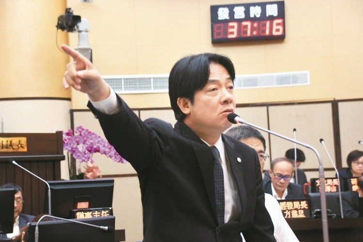 綠營爭2018百里侯內戰(zhàn)將起 傳賴清德欲選新北市長 綠營爭2018百里侯內戰(zhàn)將起 傳賴清德欲選新北市長