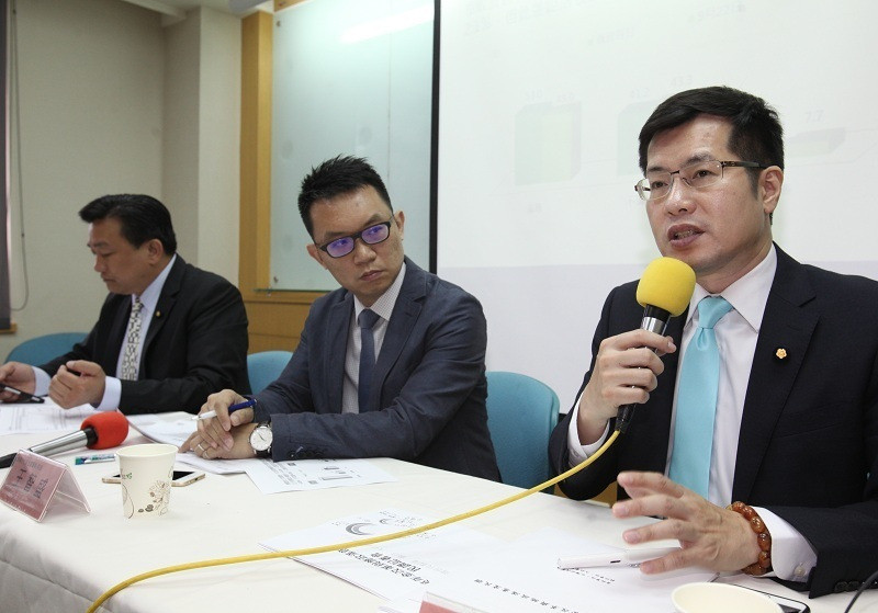 �_�������ǎ�26���e�����{ӛ�ߕ�������ί���_�������ң���������󣩳�ϯ�����g�ߞ��_�������������������ʢ����