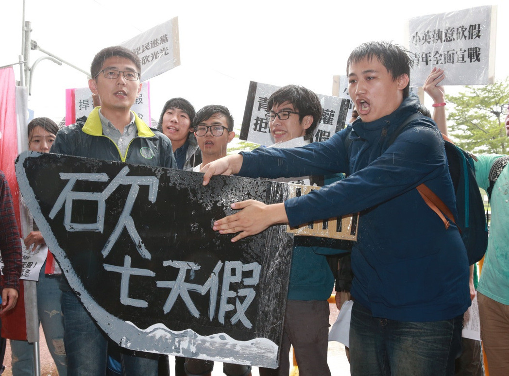 ����F(tu��n)�w����ǰ�����M(j��n)�h�����h�������h��Ӣ�Ĉ�(zh��)��7��٣����M(j��n)�h���겿�����S���_(d��)����������鲢�f��������������W(xu��)������