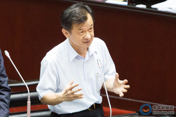 邱太三稱臺灣酒駕者多為中下階層 網友批階級歧視 邱太三稱臺灣酒駕者多為中下階層 網友批階級歧視