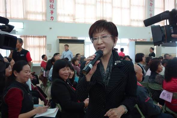 國民黨黨工薪資陷困境 洪秀柱證實本月先發半薪 國民黨黨工薪資陷困境 洪秀柱證實本月先發半薪