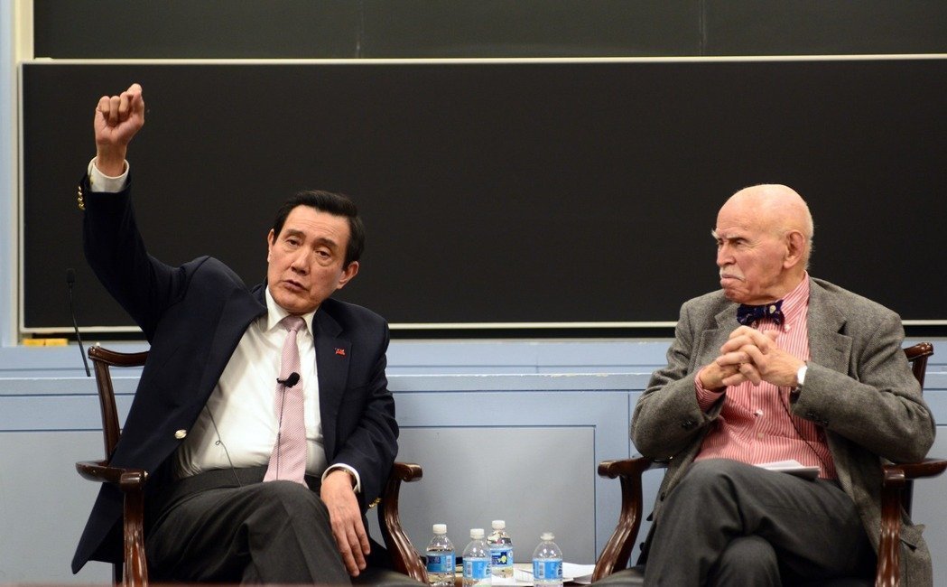 �RӢ��Ц�g���u�_�f������ֻ�����u���_��ˮ��