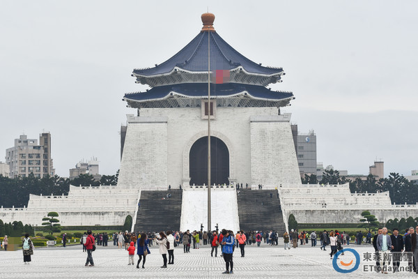 民進黨提議廢除中正紀念堂古跡 洪秀柱批:做點正經事 民進黨提議廢除中正紀念堂古跡 洪秀柱批:做點正經事