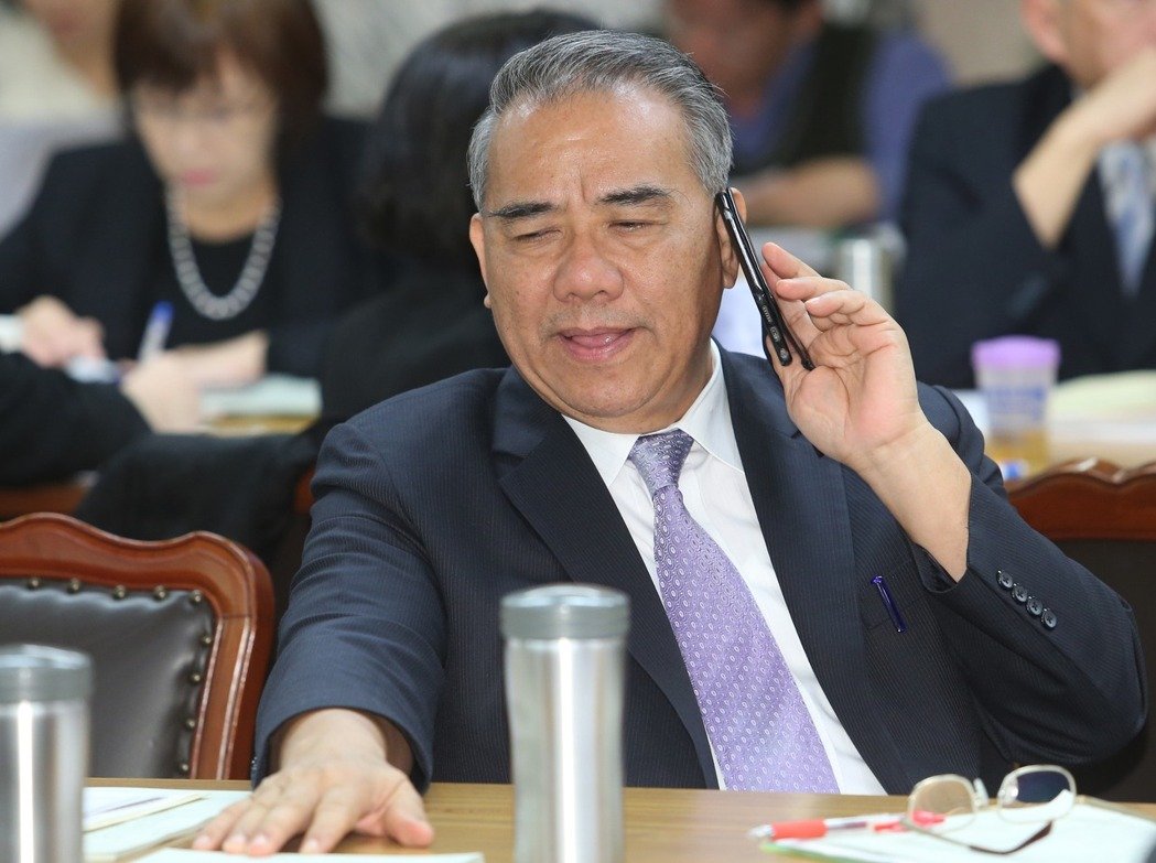 ���M(j��n)�hŮ����h��(ch��ng)���R���{(l��n)ί�������������(gu��)���h���h