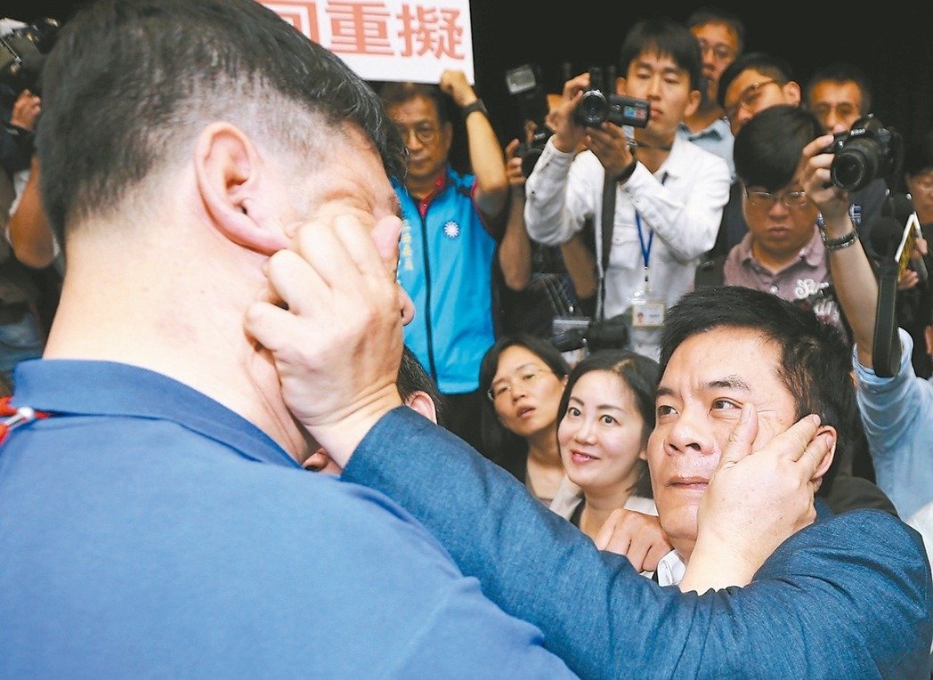 ���M�h�ơ�ǰհ��������h�������� ��Ӣ�ļ���Ԓ