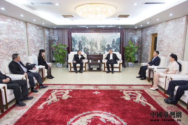 ��־܊��Ҋ�Ї��_���Wί����ϯ������һ�С����Ї��_���W(w��ng)�l(f��)��