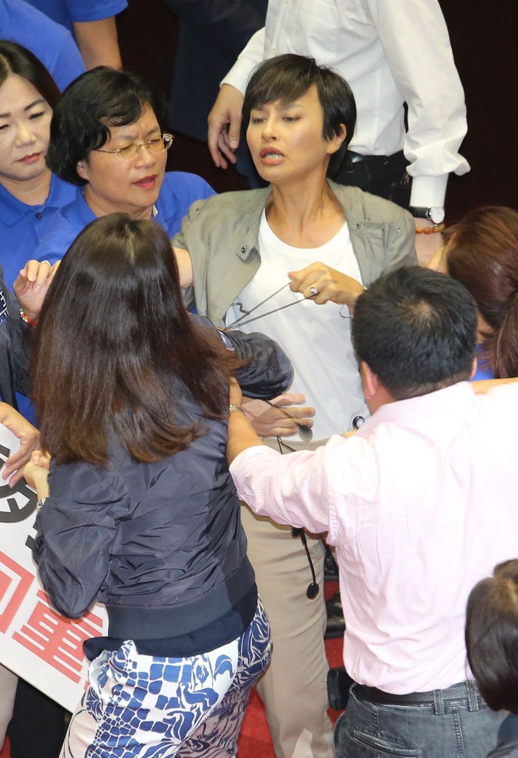 �_(t��i)������C(j��)��(g��u)��ǰհ��ՄԒ��(hu��)�l(f��)�����(zh��n) ���Gί�����ȶ���