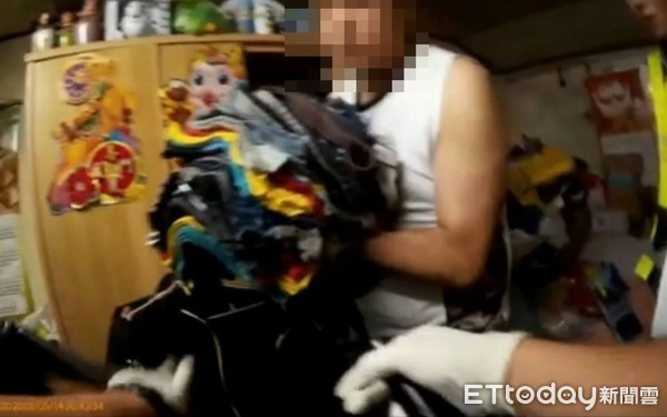 偷514件男士內(nèi)褲“塞滿衣柜” 怪盜:只為了搜集 偷514件男士內(nèi)褲“塞滿衣柜” 怪盜:只為了搜集