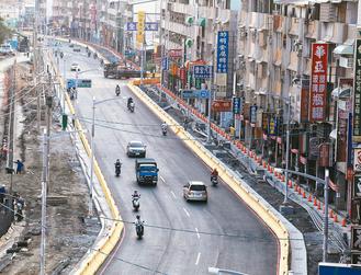 ���ۚⱬ�ܞ�(z��i)�Ҍ�:�и��������� ��ɔr���(�D)