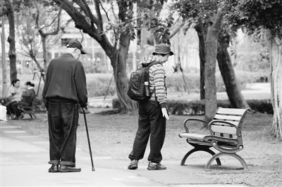 �ɰ��۽������_(t��i)�����������(y��n)���B(y��ng)�ϣ��D��