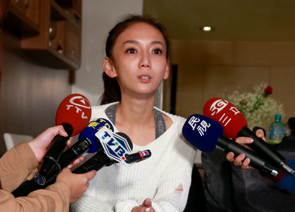 �u�Ʒ��u������̫ꖻ�Ů�������̰��������C�����V