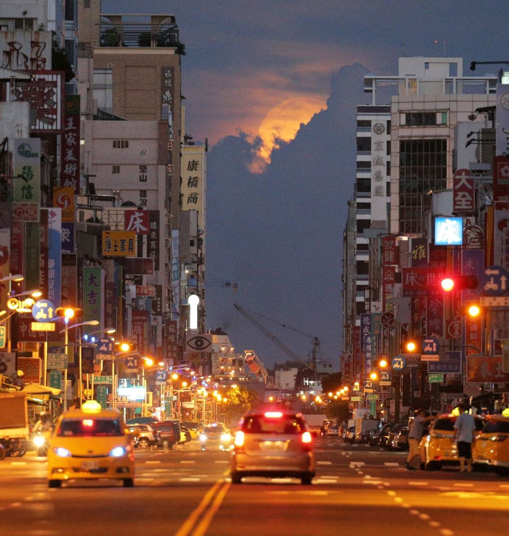 ���۽��^�F���ճ����¡������澰�y��һҊ���D��