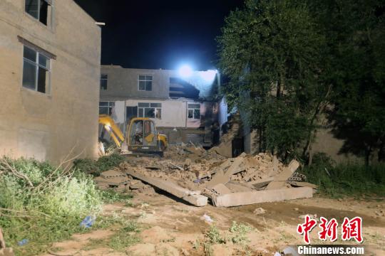 �ຣ���ݵ���һ��4�����y �ٷ�:��ȡ�a(b��)��˽��