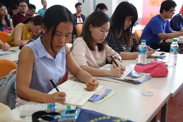 ���W(w��ng)�jý�w���D(zhu��n)�ġ����_���L �ùP߀ԭ �W(w��ng)ý���ġ��������