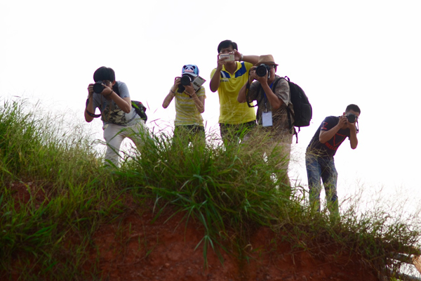 ���W(w��ng)�jý�w���D(zhu��n)�ġ����_���L �ùP߀ԭ �W(w��ng)ý���ġ��������