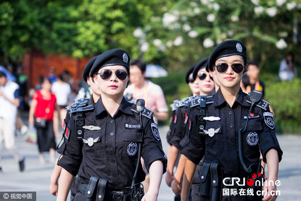 �DƬĬ�J(r��n)��(bi��o)�}