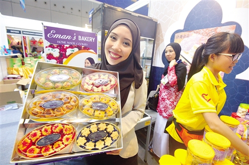 �|�˸���(gu��)��ɫչƷ������(hu��)չ���ġ���Ȧ�ۡ��ό�����