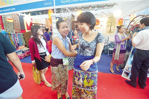 �|�˸���(gu��)��ɫչƷ������(hu��)չ���ġ���Ȧ�ۡ��ό�����