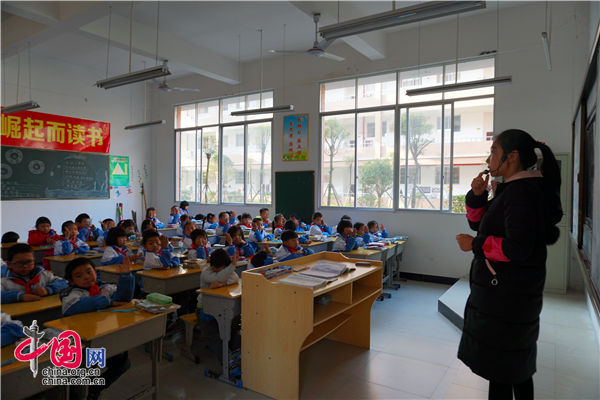 ���������������W+��׌�υ^���߳�ȥ ��ɫ�aƷ����֪