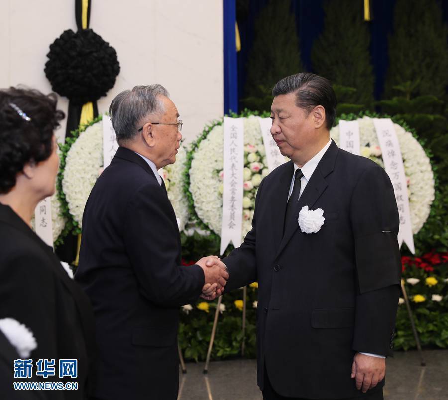 3��28�����f����ͬ־�z�w�ڱ����ˌ�ɽ������Ĺ��������ƽ�����½�������������ɽ�����ɽ�������������\����ǰ���ˌ�ɽ�̈́e���@������ƽ�c�f�����H����������ʾ����ο���� ���A��ӛ�� ���i �z