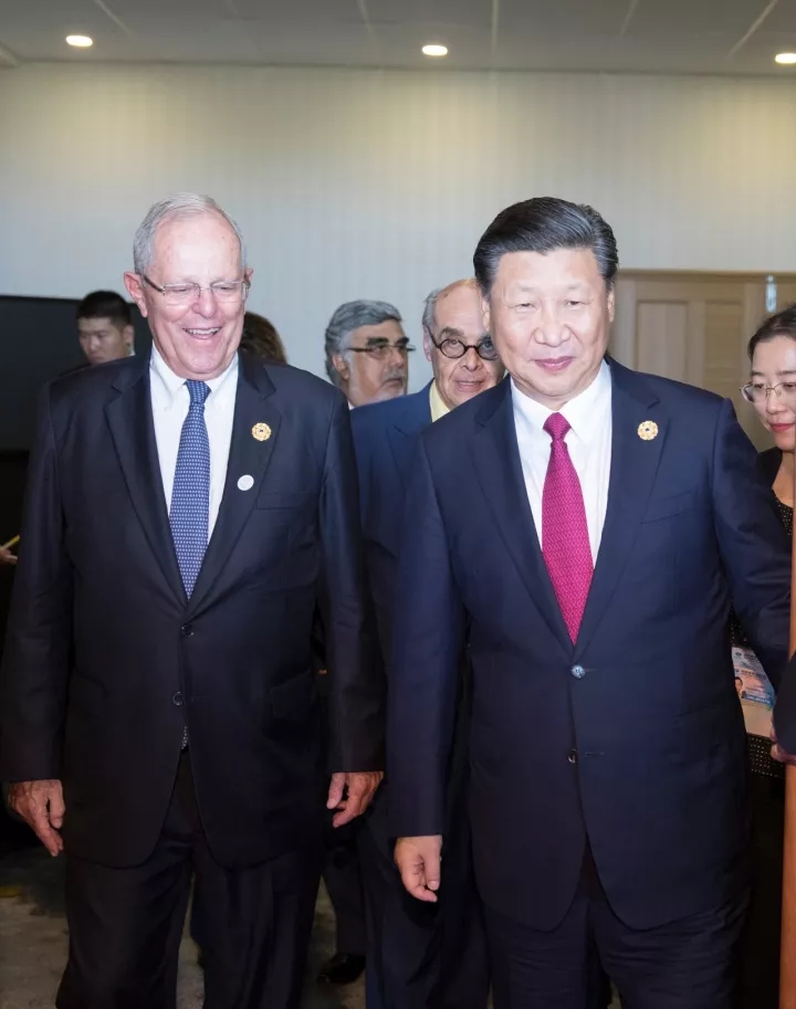 ���L��һ��:����ϯæ��ҹ��11�c�ŻؾƵ�