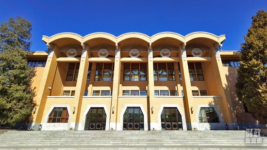 ��������_��ʽ���hУ�Y���e�С������_��ҕӛ�߹����Ĕz��