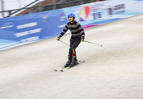 胡海濤在訓(xùn)練(2月25日攝)。新華社記者 王曦 攝