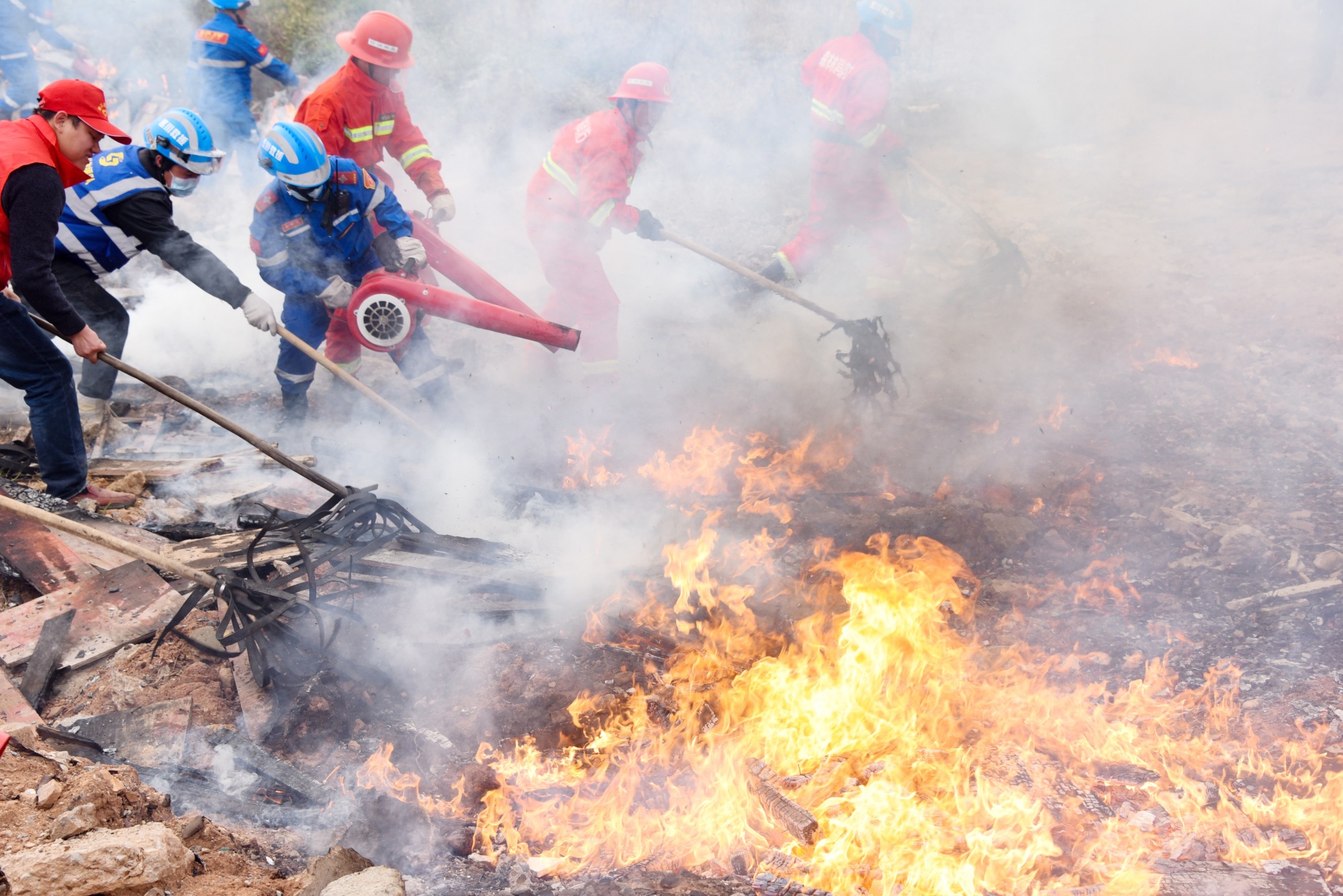 �W(xu��)��(x��)����(hu��)ح����