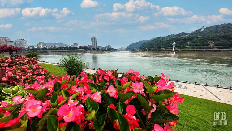 �r������ح̤�L�f���L����һ��������ƽ�{���@Щ��Ҫ���}