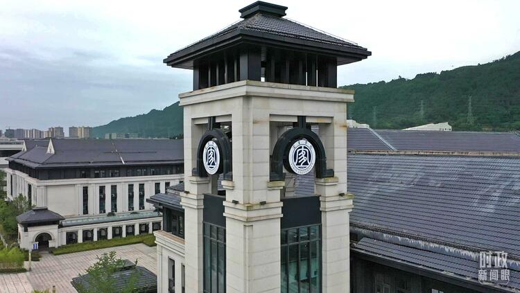 �r������ح̤�L�f���L����һ��������ƽ�{���@Щ��Ҫ���}